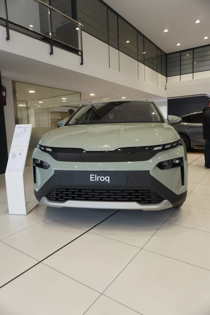 Además, también se presenté el nuevo Skoda Elroq, una de las grandes novedades. Este nuevo SUV no solo captó todas las miradas, sino que también fue la estrella del evento, destacándose por su diseño innovador y características de vanguardia. El Skoda Elroq se presentó como un vehículo que lo apuesta todo para este 2025, destacando por su robustez, tecnología avanzada y versatilidad. Además, también se presenté el nuevo Skoda Elroq, una de las grandes novedades. Este nuevo SUV no solo captó todas las miradas, sino que también fue la estrella del evento, destacándose por su diseño innovador y características de vanguardia. El Skoda Elroq se presentó como un vehículo que lo apuesta todo para este 2025, destacando por su robustez, tecnología avanzada y versatilidad.